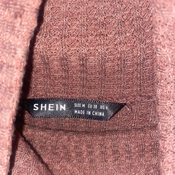 Shein top - Picture 3 of 3